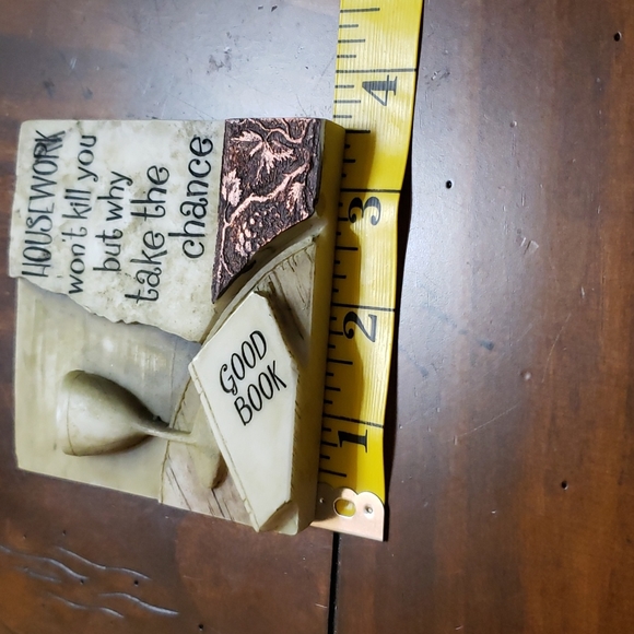 3 Desk Decors - Picture 8 of 8